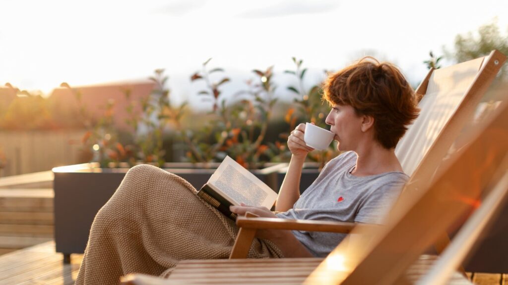 we-should-all-be-planning-like-solo-agers-|-sixty-and-me