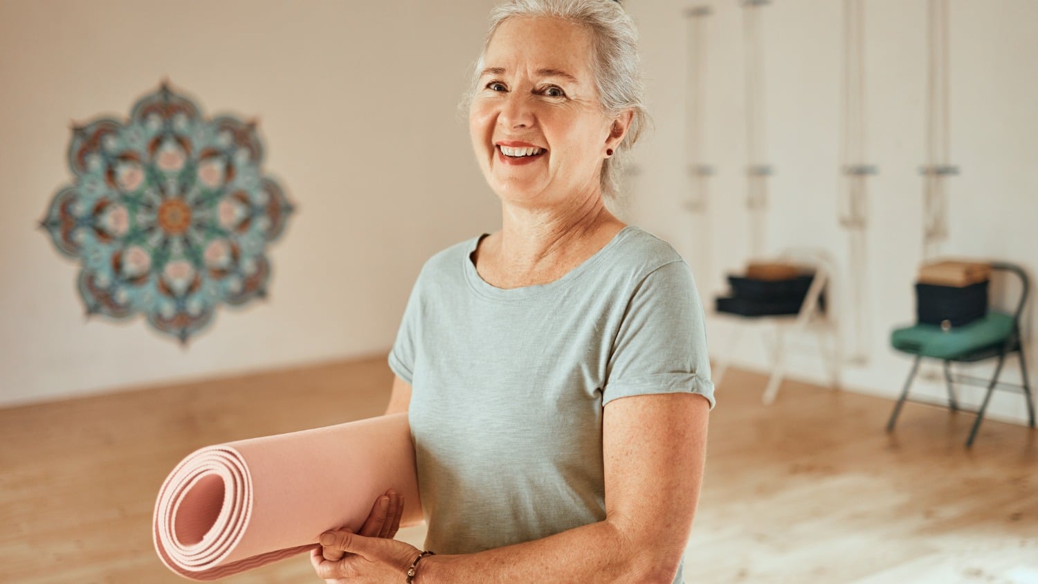 a-simple-10-minute-video-that-helps-relieve-back-stiffness-after-60-|-sixty-and-me