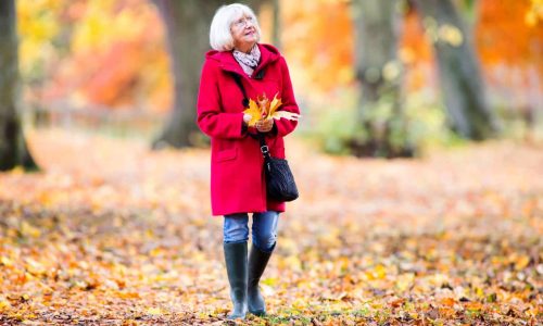 walking-well:-look-ahead-to-feel-more-confident-walking-|-sixty-and-me-–-from-sixtyandme.com